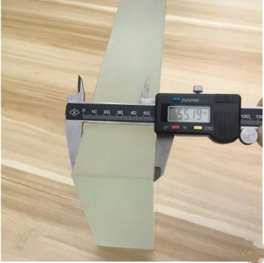 Thick Small Size Square Extra Clear Tempered Glass for Building Decoration