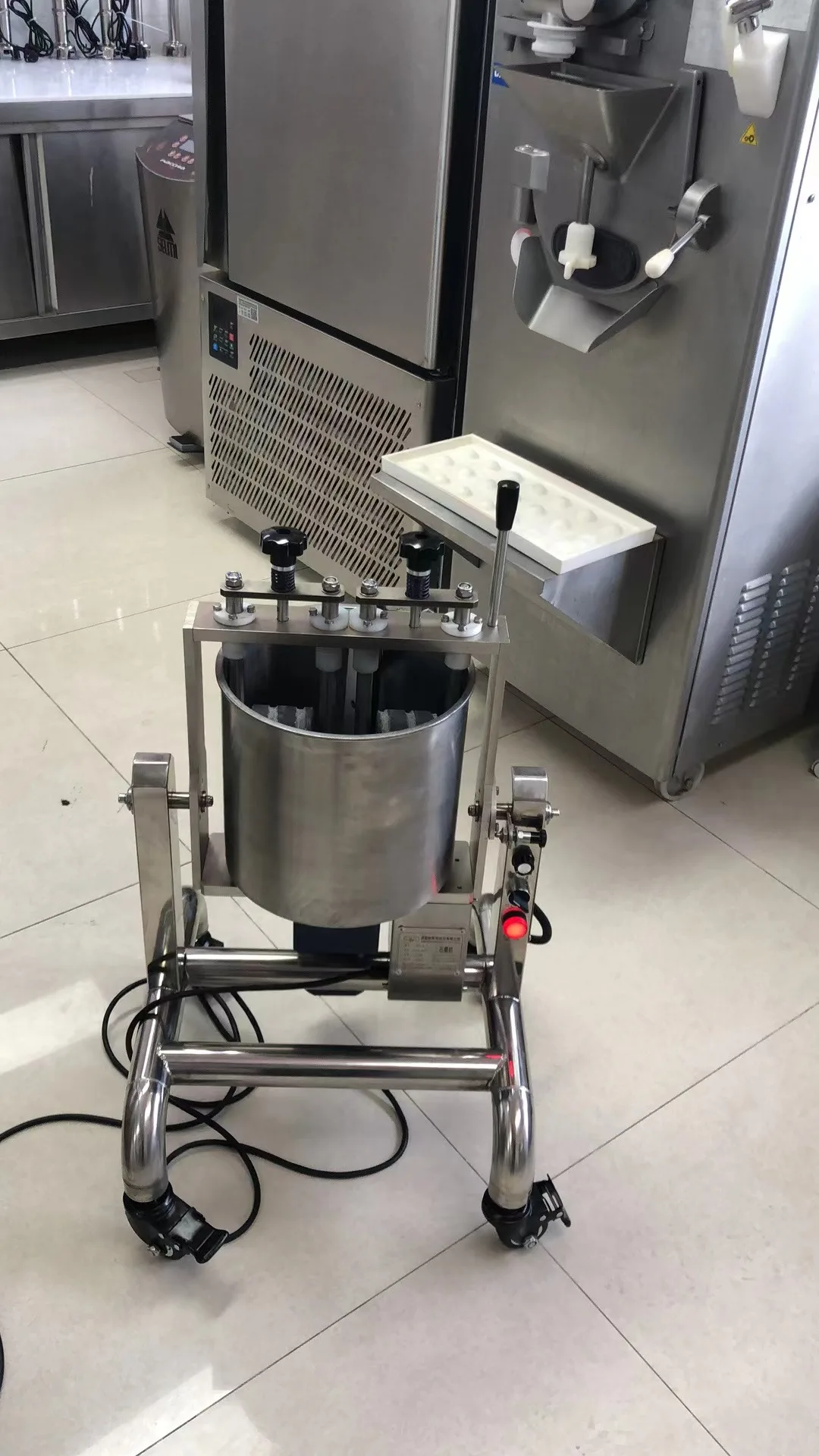 LST sss stainless 10/25 L Small chocolate melanger chocolate grinding machine for cocoa pistachio nuts