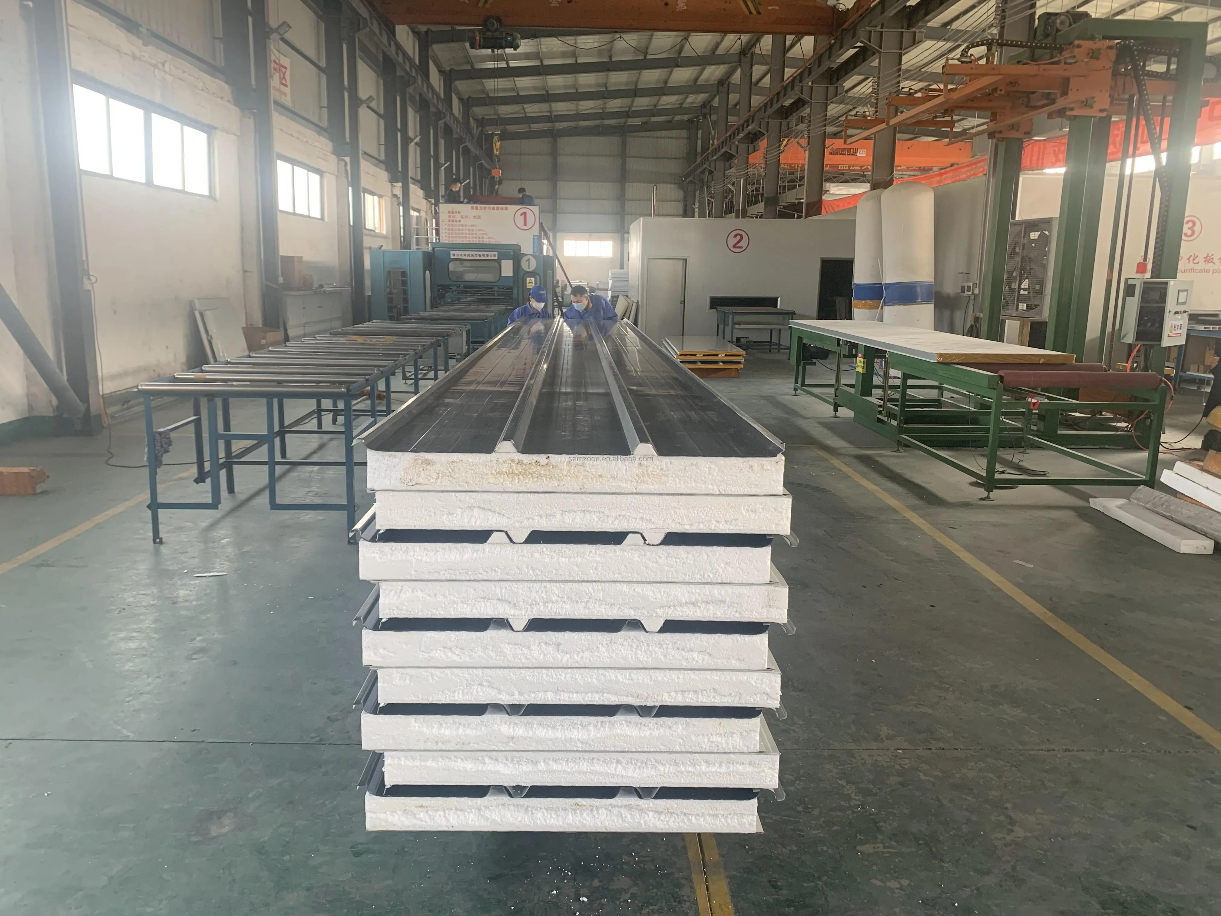 factory quick supply Lightweight Material Corrugated Metal 100mm EPS Roof Sandwich Panel for Prefabricated house