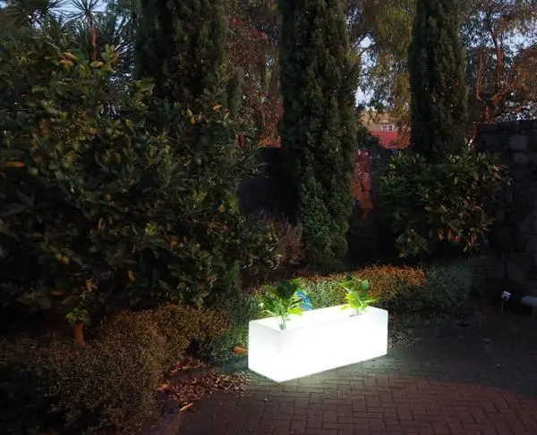 Glowing luminous light  illumination waterproof colorful led RGB plastic garden flower pot