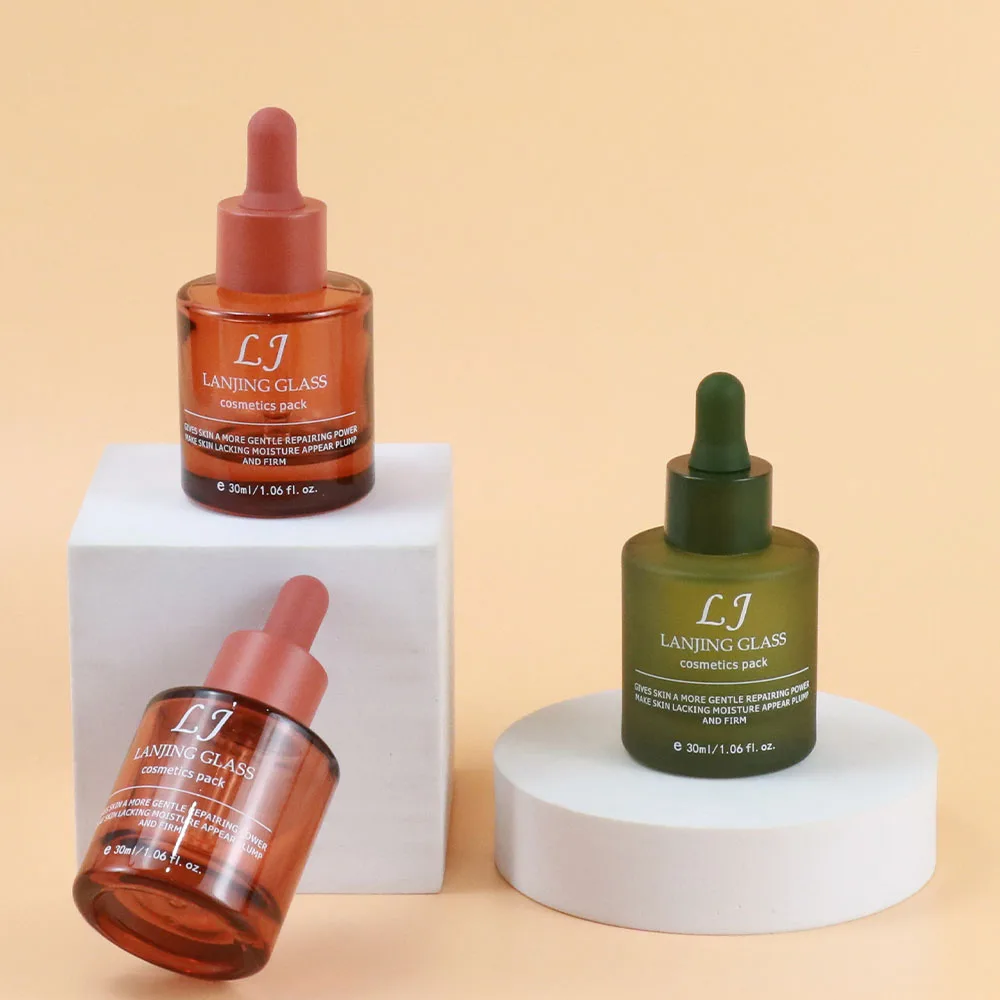 Wholesale Red Glass Flat Shoulder Skin Care Packaging Bottle with Dropper Cap for Skincare 30ml