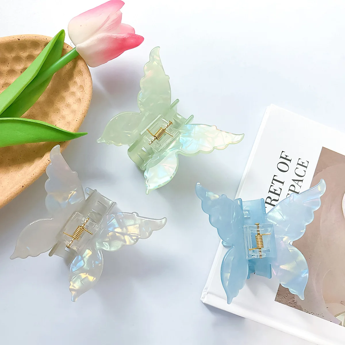 Colourful Transparent Butterfly Shape 7cm Hair Claw Clip Shark Hair Clip Acrylic Butterfly Hair Claw Clips For Women