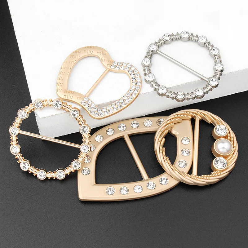 hot sale Silk Scarf Ring T-shirt Tie Clips,Fashion Metal Round Circle Clip Buckle Clothing Ring Wrap Holder for Women