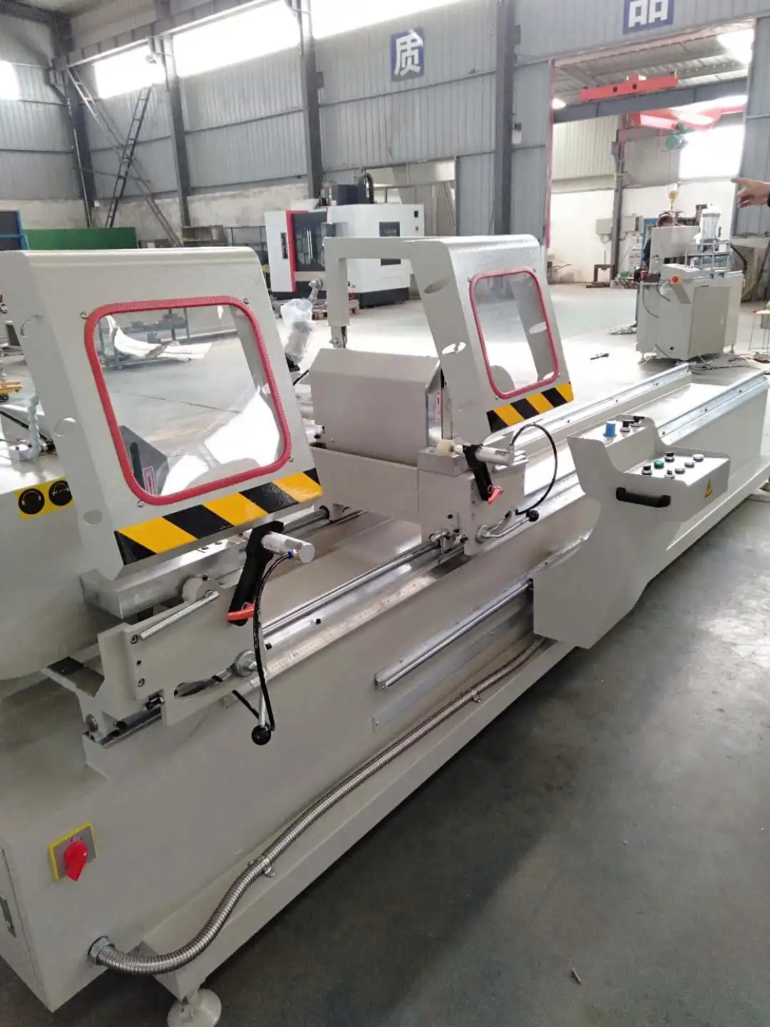 Best Price Aluminum Profile Cutter/UPVC Profile Cutting Machine Window and Door Making Machinery