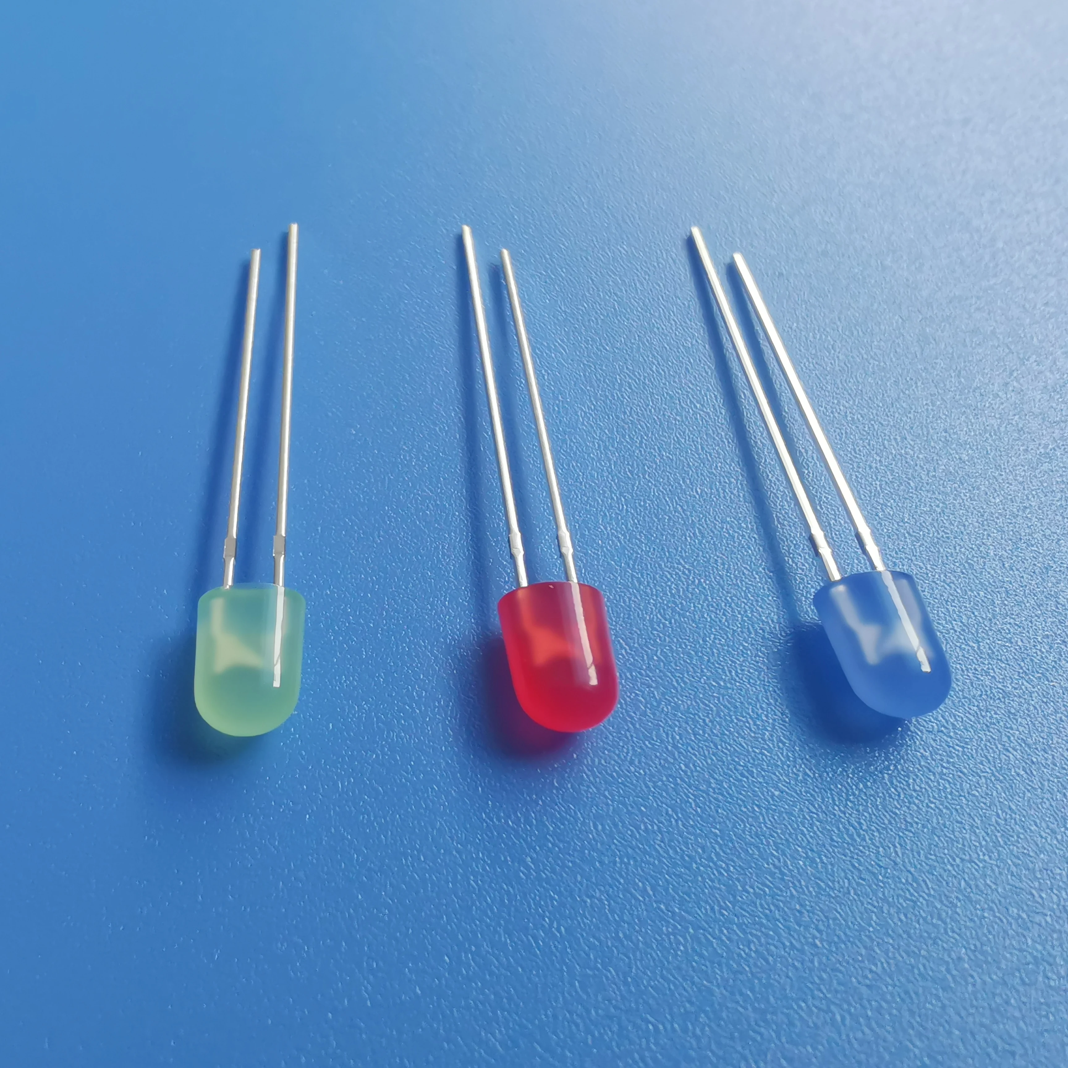 High Brightness white red green yellow 546 5mm Oval LEDs,for LED Diplayer, de paja blanco de 5mm de LED