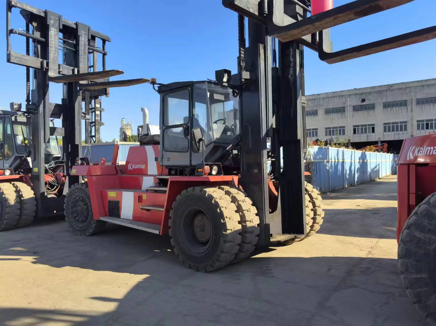 Used Kalmar forklift reach stacker 45tons raise 5m with side shift 3 mast fork lift diesel in good condition for hot sale