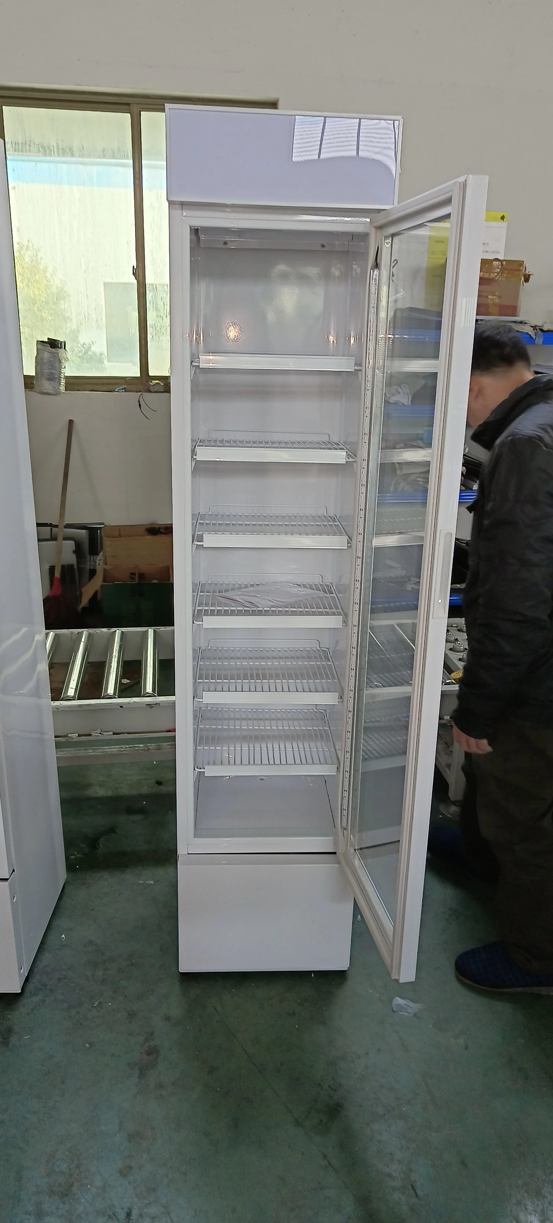 150L Picnic Cooler Portable  Multi-Purpose Fridge Modern Design Energy Star Rated Refrigerator