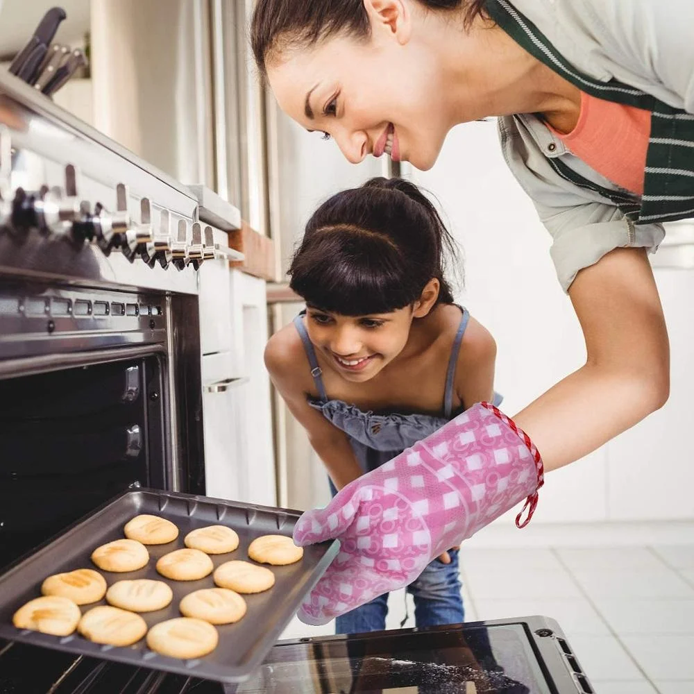 Kitchen heat resistant microware oven mitt silicone oven mitt BBQ baking cooking gloves