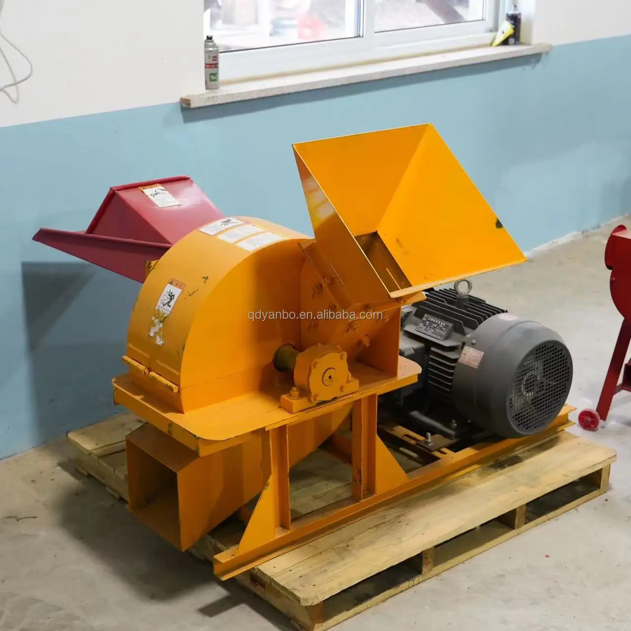 Coarse fiber crushing expert, high yield wood crusher preferred