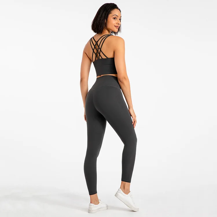 New Arrival Superior Quality Soft Fabric Custom Logo Two Piece Women Activewear Set