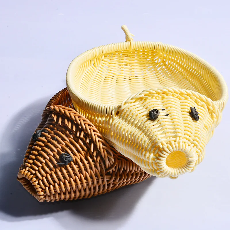 Hot selling modern wicker storage Cartoon Fish Snacks Fruit Rattan Basket Gift