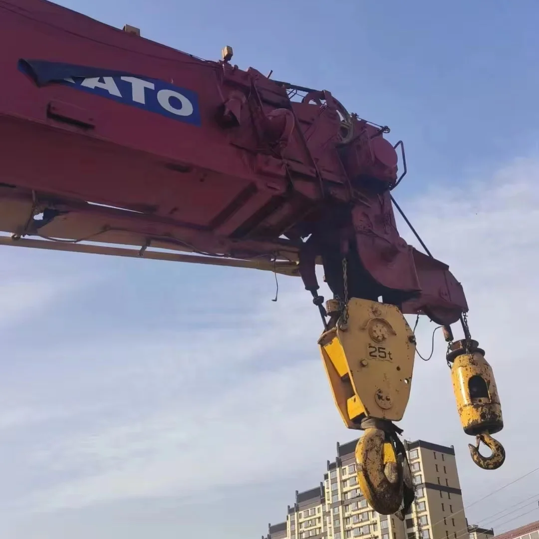 USED  OFF ROAD CRANE