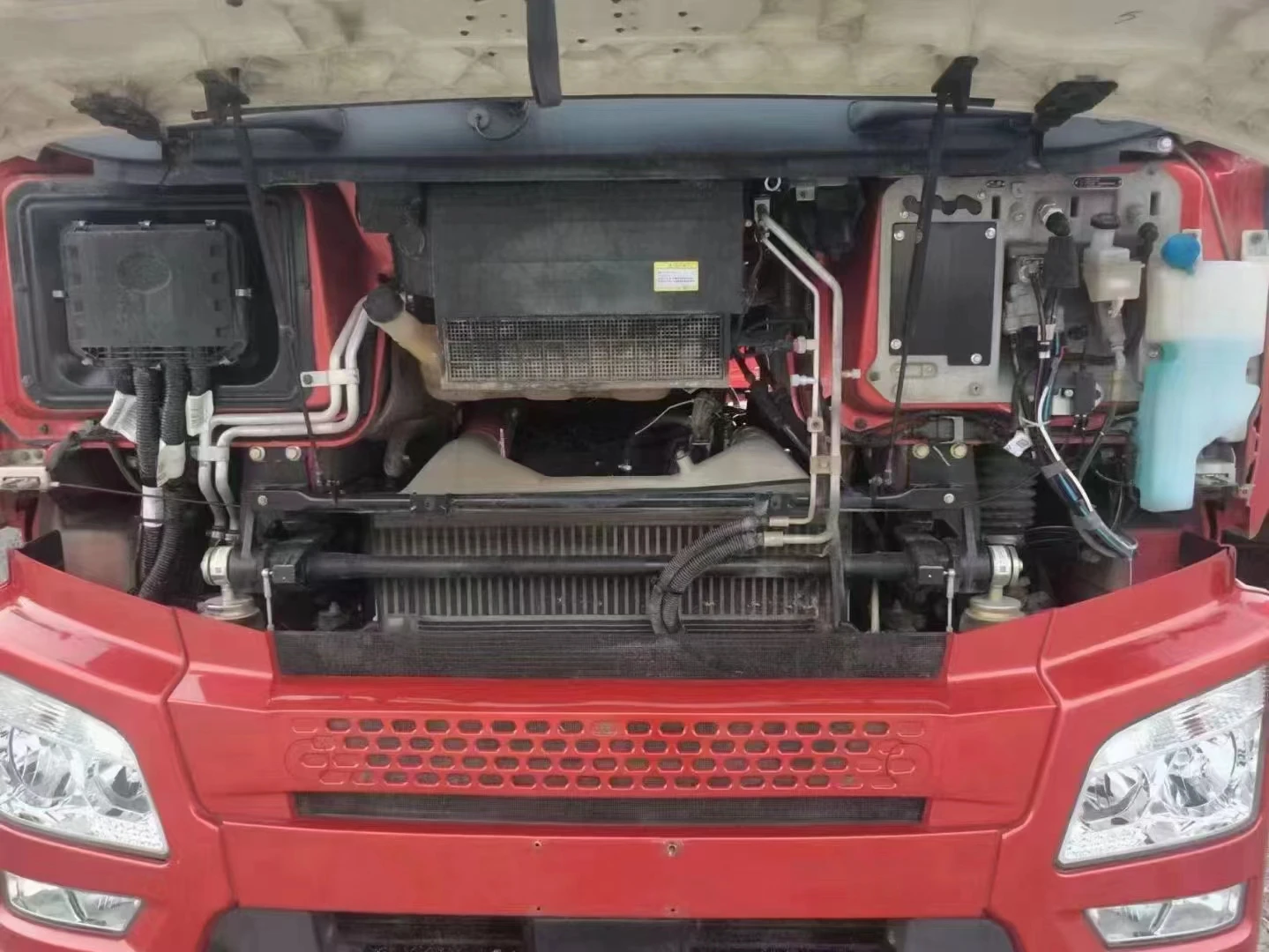 Hot sales in 2022 FAW Jiefang JH6 tractor 6*4 tractor 460 horsepower