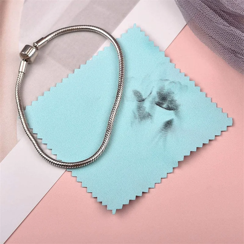 Eco-Friendly Anti Tarnish Silver Polishing Cloth For Jewelry Cleaning