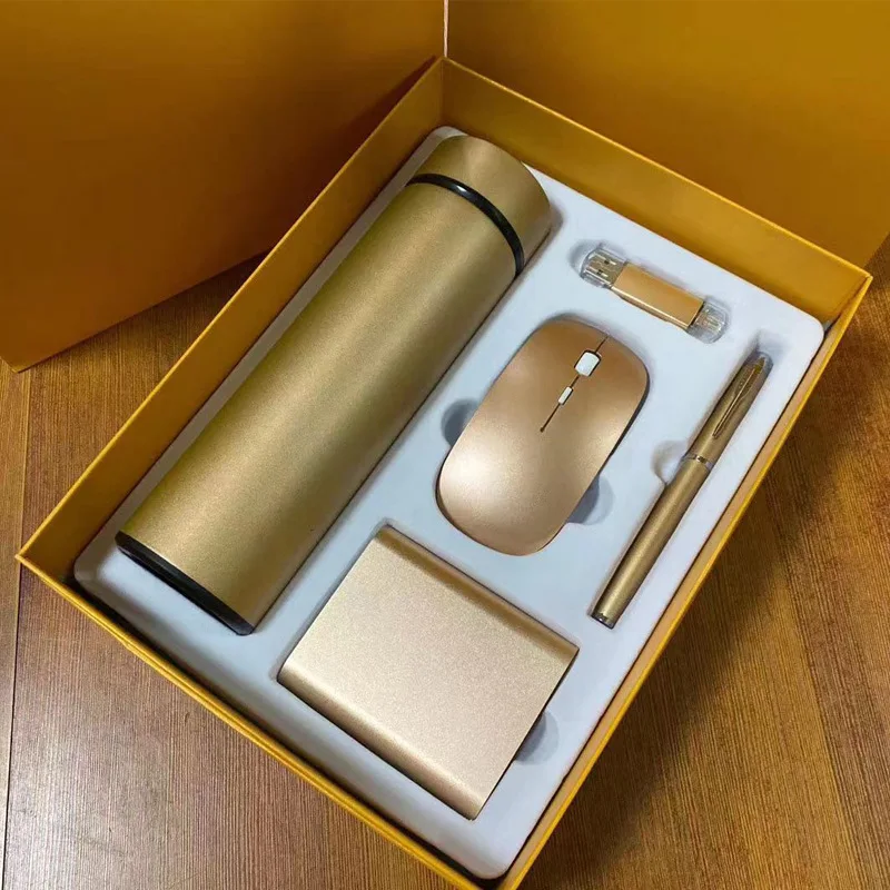 Low moq 5 in1 promotional packaging boxes gift set power bank pen usb mouse bottle men gift set