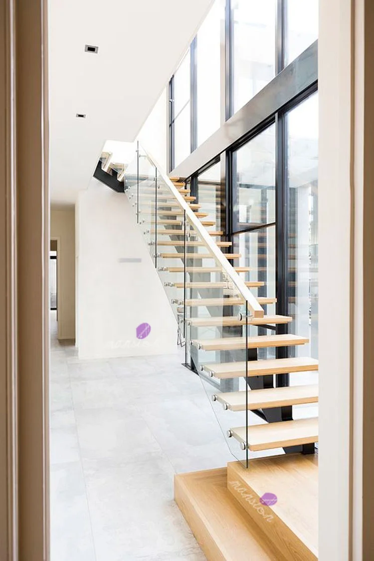 Modern Stainless Steel Mono Stringer Staircase