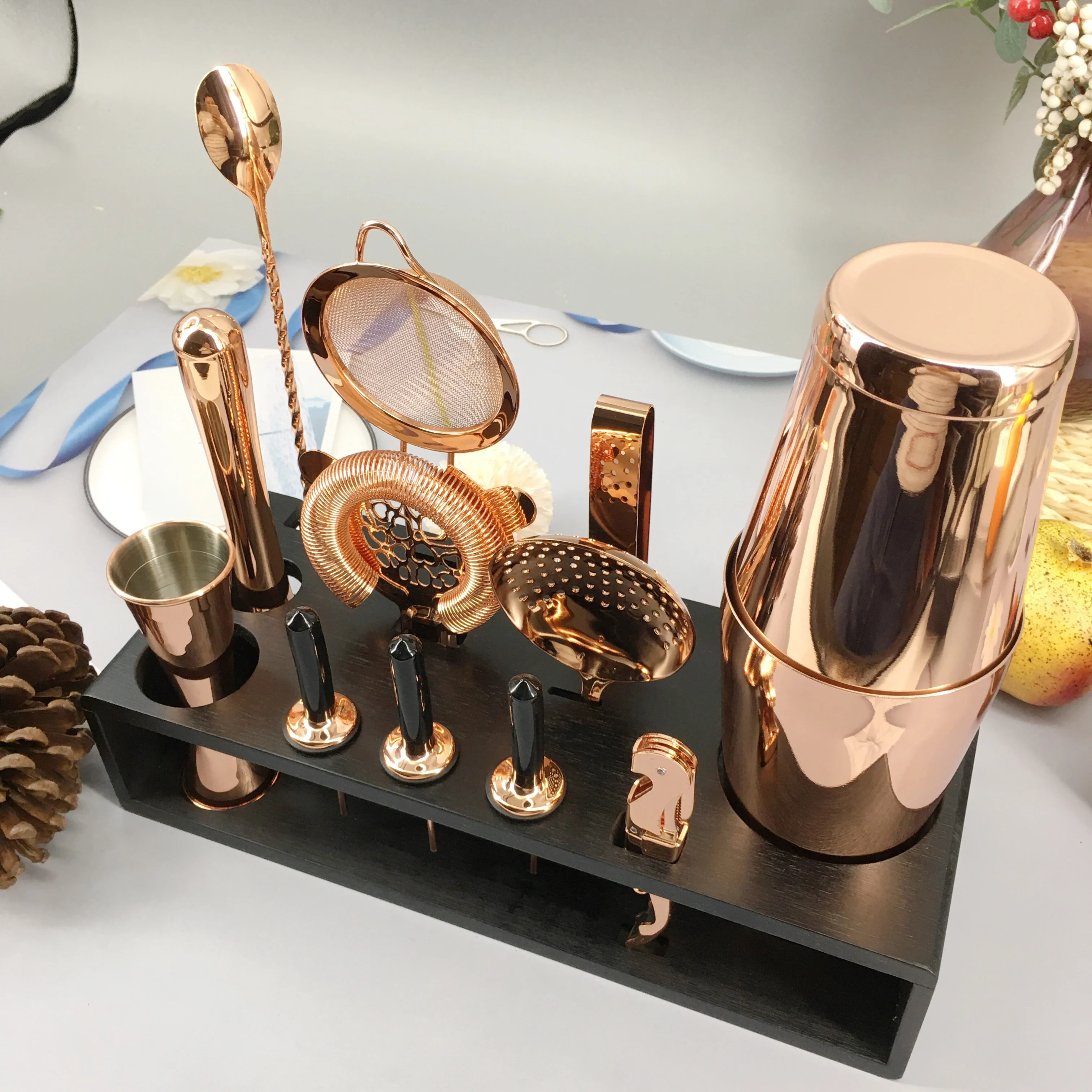 Топ продаж на Amazon, набор Бостонского коктейльного шейкера объемом 750 мл, бамбуковая подставка, ситечко в форме сердца, набор из 14 коктейльных шейкеров из нержавеющей стали