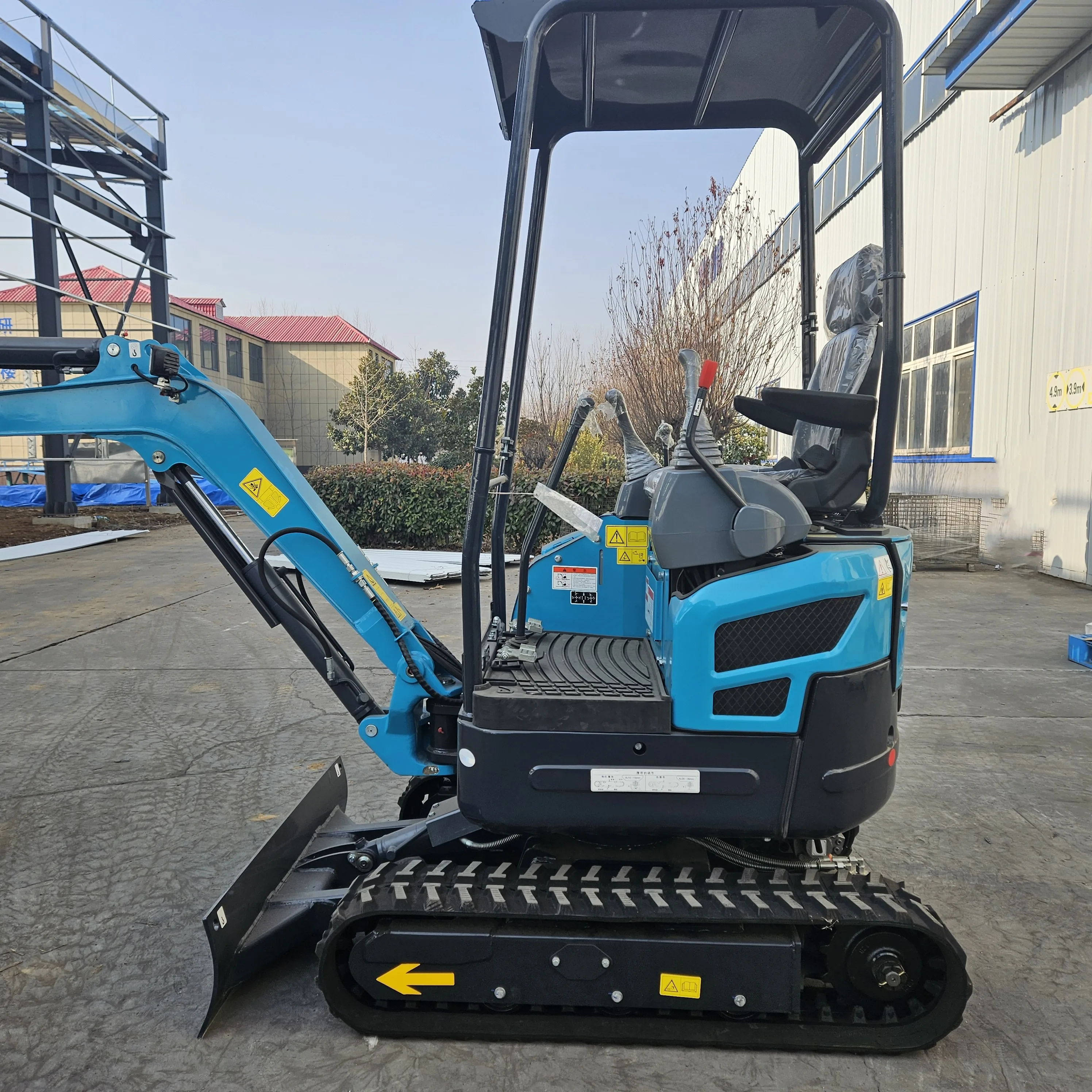 Chinese New R328 Mini Excavator 1.8 Ton Small Digger Mini Excavator Digger Epa Approved Grab Excavator