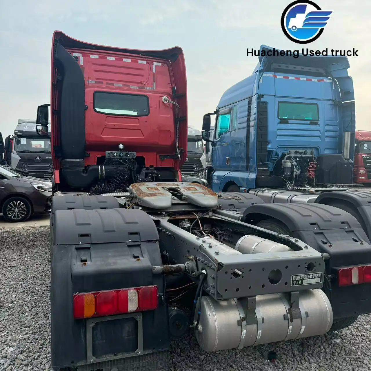 China heavy truck HOWO tractor 371 horsepower 6 * 4 safe and reliable, environmental protection and energy saving