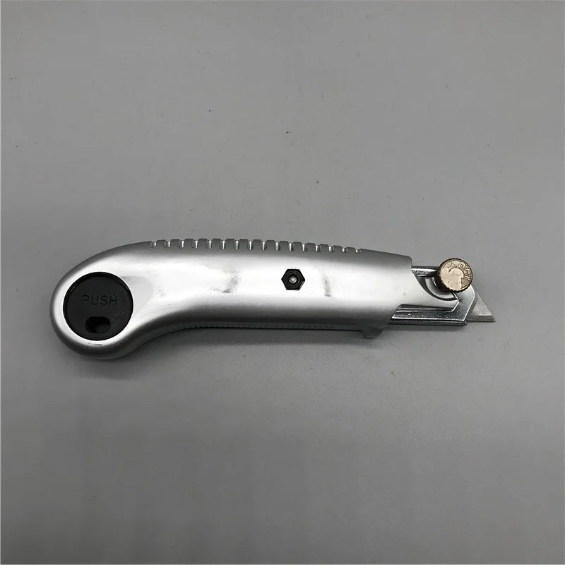 Yuyao Kebo plastic ABS utility safe box paper knife cutter 18mm with  5pcs blades