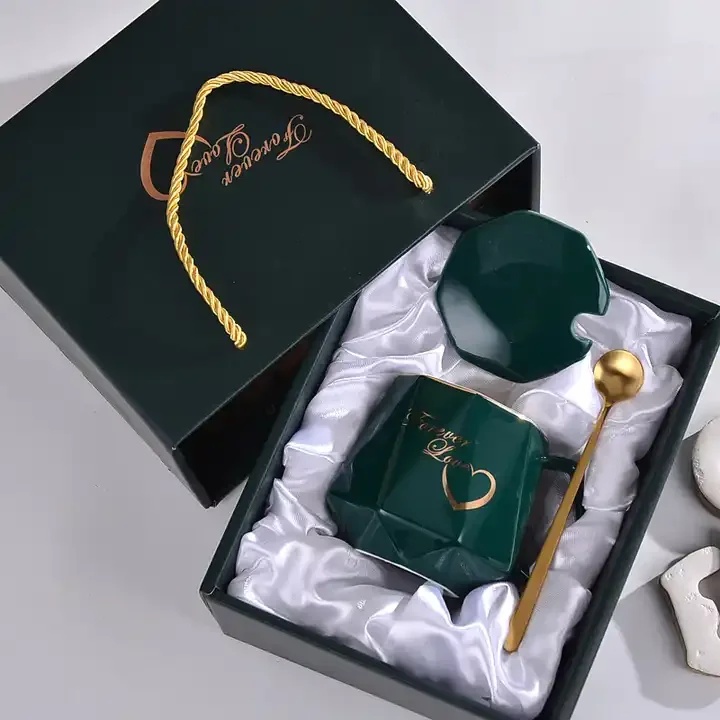 Custom wedding Souvenir Bridesmaid Couple valentine gift box set Couple marble Mug luxury birthday gift