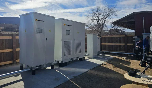 50-200kwh LiFePO4 energy storage lithium battery solar power generation system energy storage lithium battery cabinet