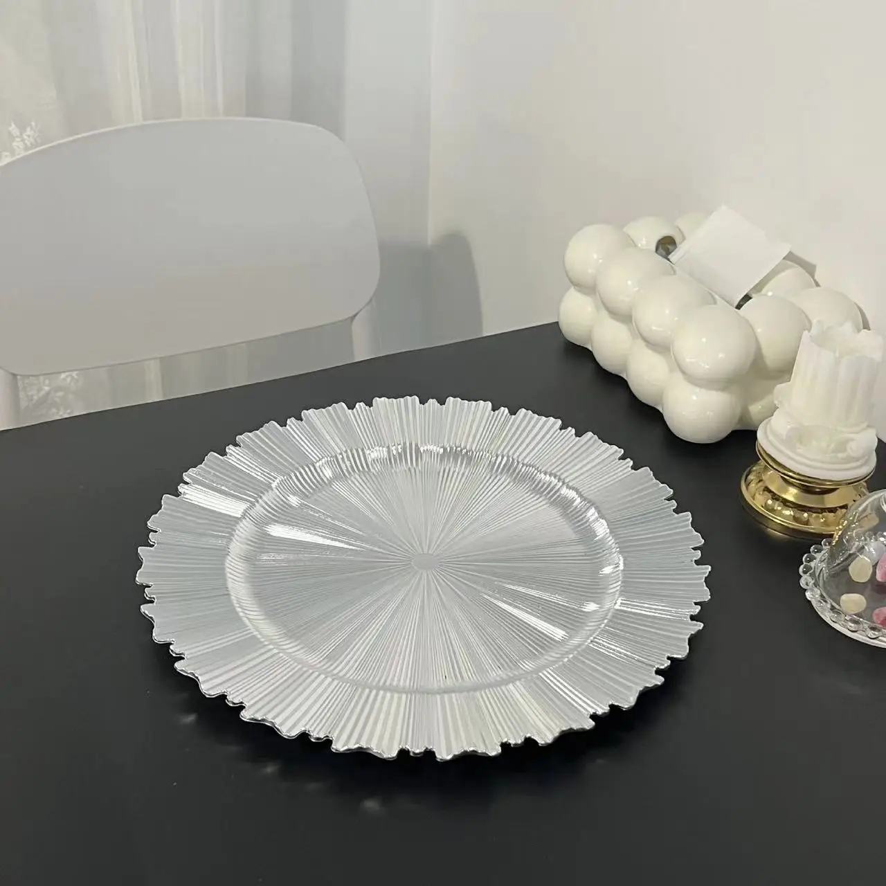 New 13 Inch Irregular Plates Gold Plastic Wedding Charger Plates Christmas Dinner Decor Plate For Party Hotel