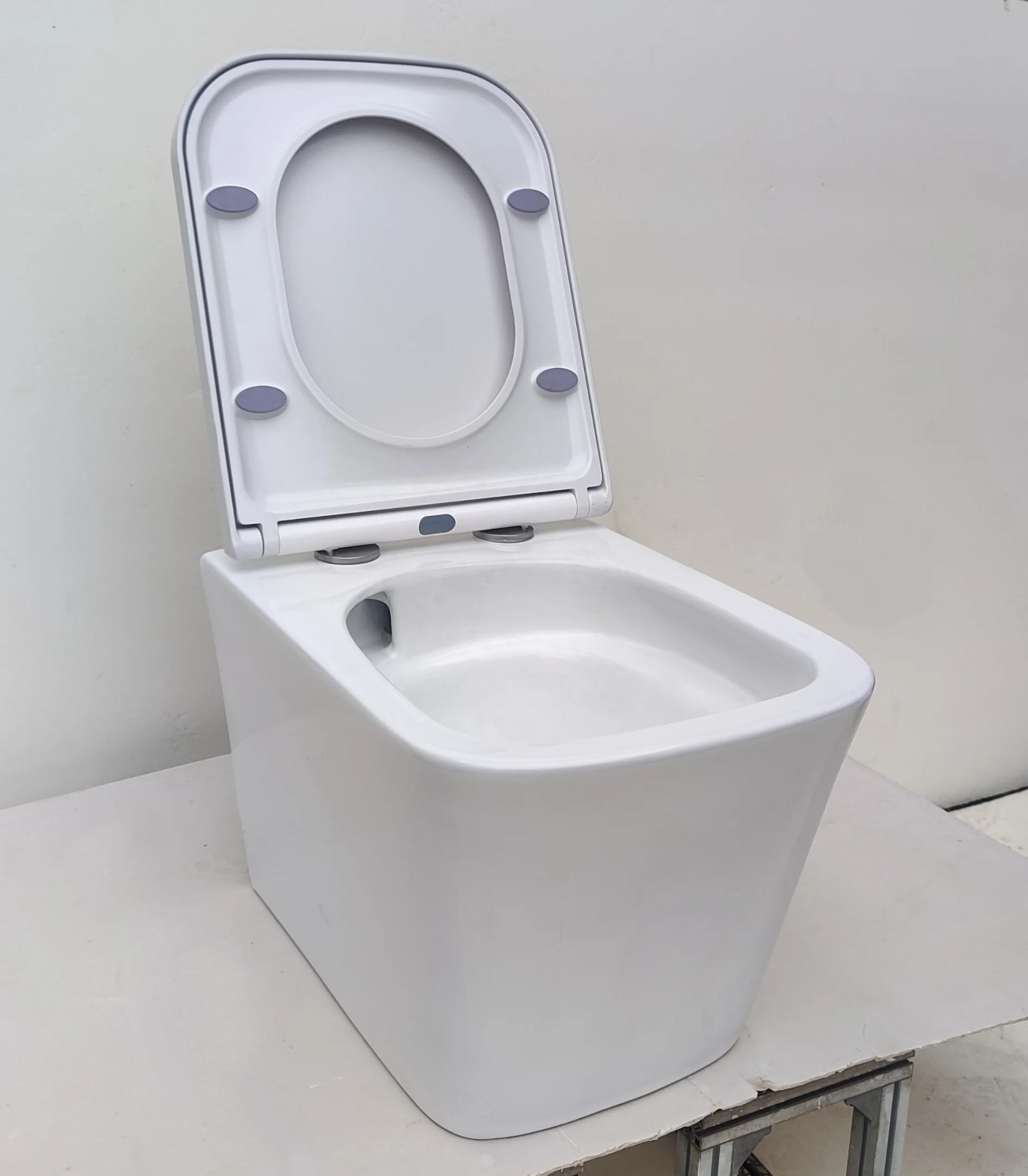 Wall Hung Toilet Cistern Cheap Bathroom Ceramic Modern Wall Mounted Tornado Toilet Bowl WC Set