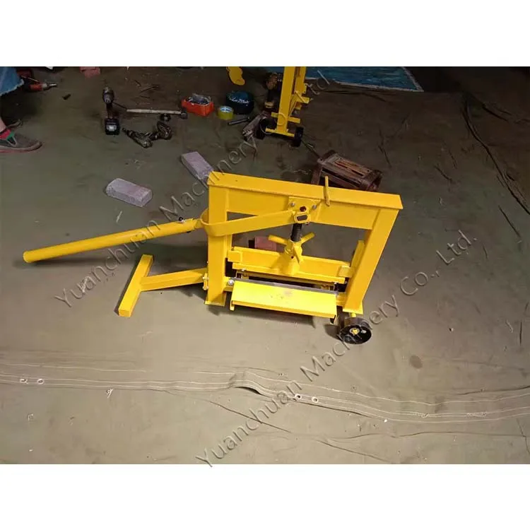 Sidewalk brick cutting machine Construction site house red brick cutting machine
