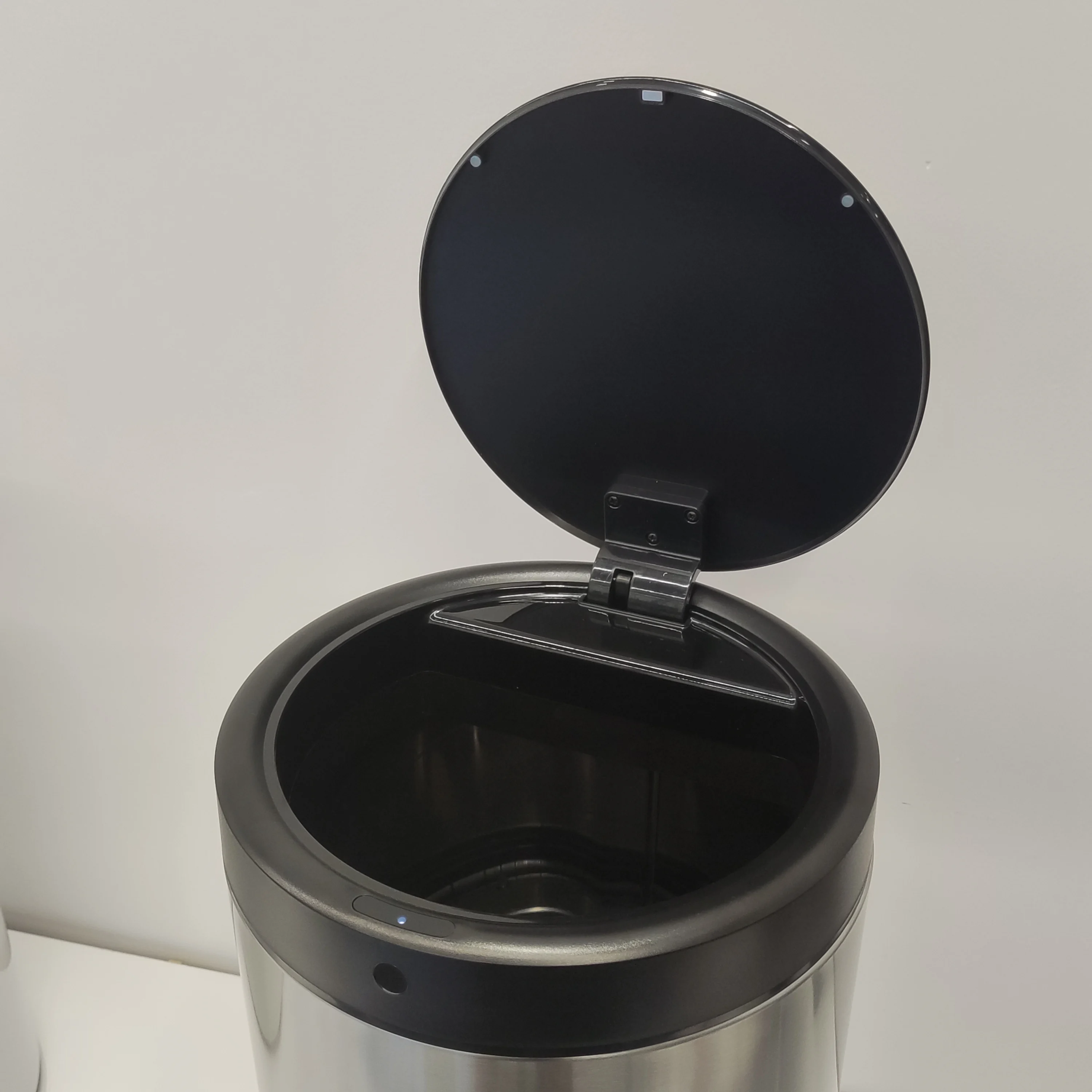 ZR-30S 8Gallon Round Household Trash Can Smart Sensor Waste Bin Minimalism Kitchen bins with black white silver color