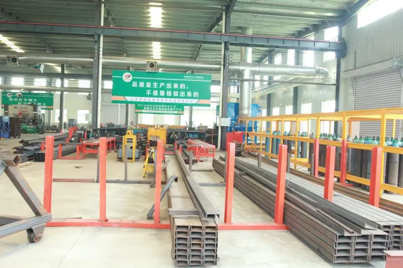 32m 6x4 Fire Truck Turntable Ladder With Famous Chassis Price