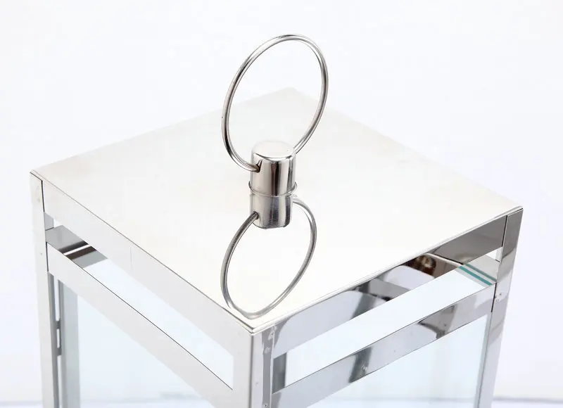 
Home Decoration Outdoor and Indoor Geometric Romantic Vintage Metal Glass Candle Lantern 