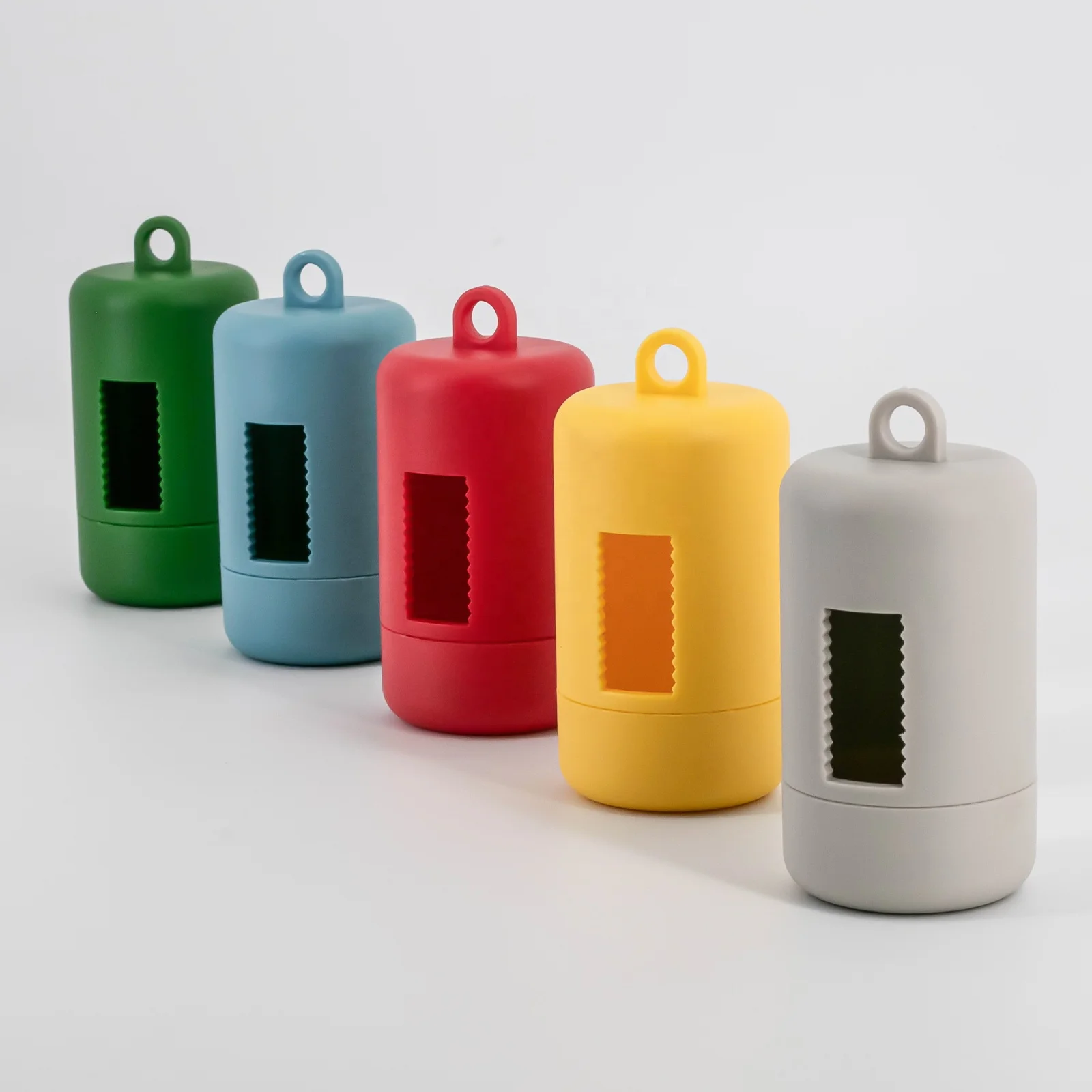 simple shape Dog Poop Bag Holder Leash Attachment Dog Leash  Poop Bag Dispenser Refill Rolls