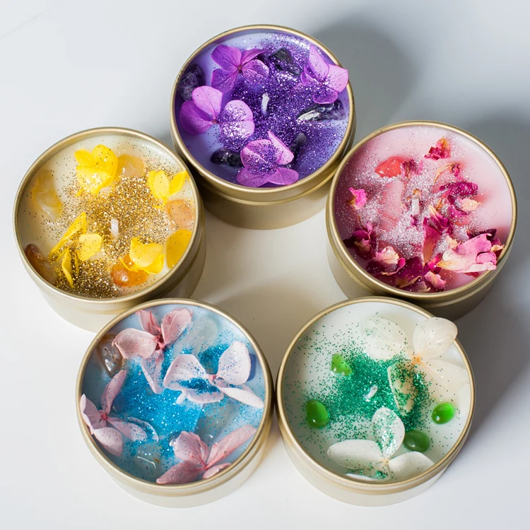 lidded handmade tin custom wholesale gifts fragrance soy wax luxury scented candle withdried flower and healing crystal