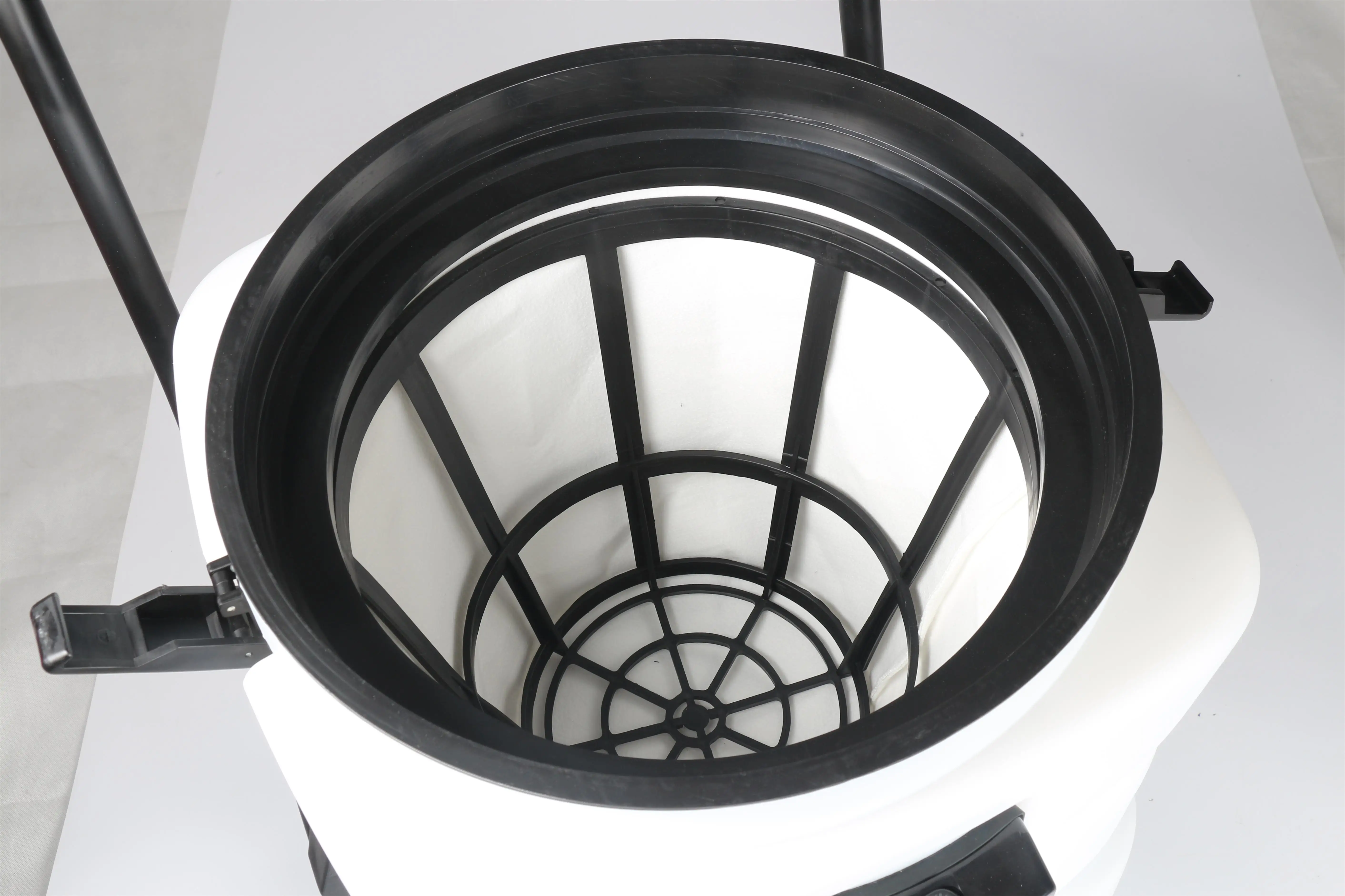 60L  American-Style motor 2000W  Plastic Tank  wet dry vacuum cleaner commercial wet and dry vacuum cleaner