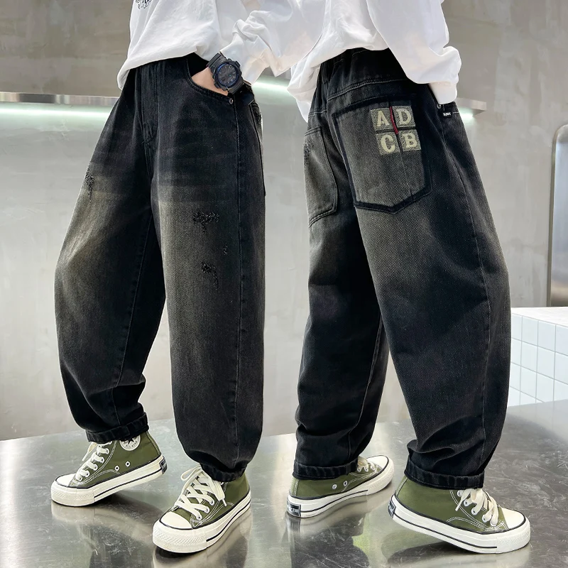 Прямые джинсы для мальчиков осенне-зимнего сезона