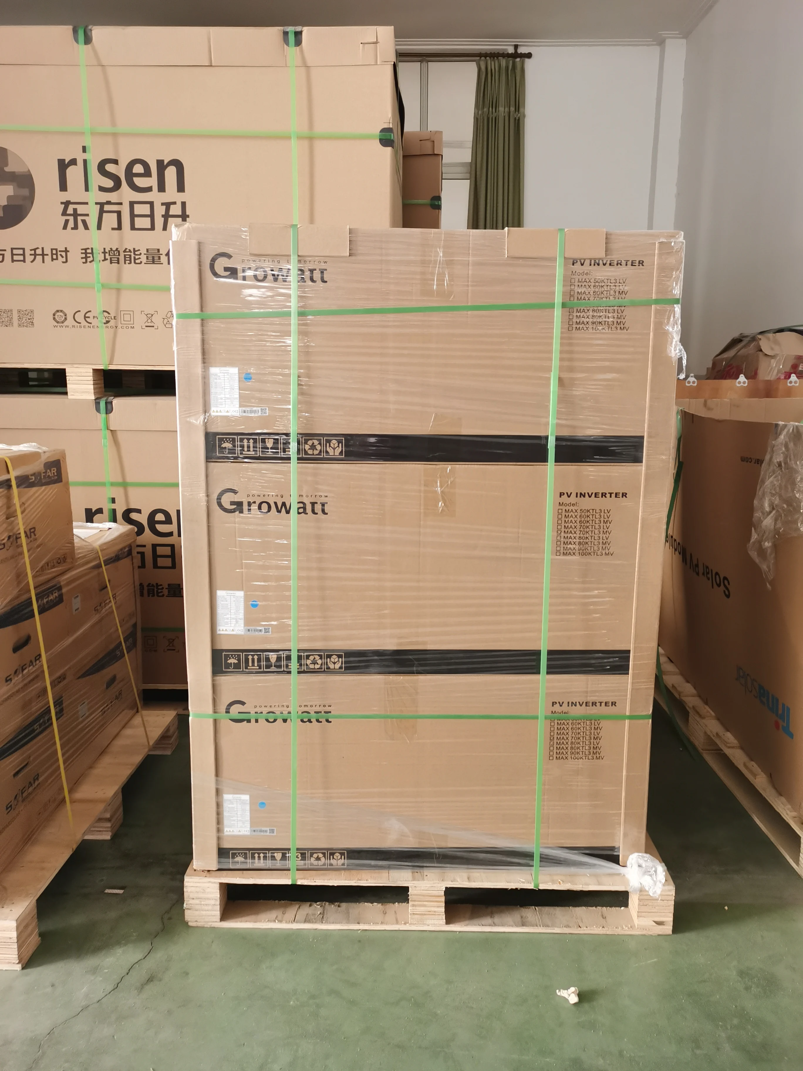 Growatt 30kW 33kW 40kW 50kW 3 phase on grid inverter for solar system factory price