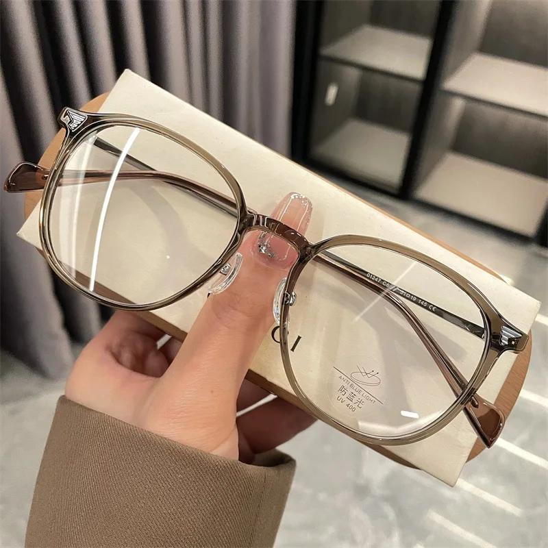 2024 Anti blue light flat glasses for women oval frame myopia glasses frame wholesale