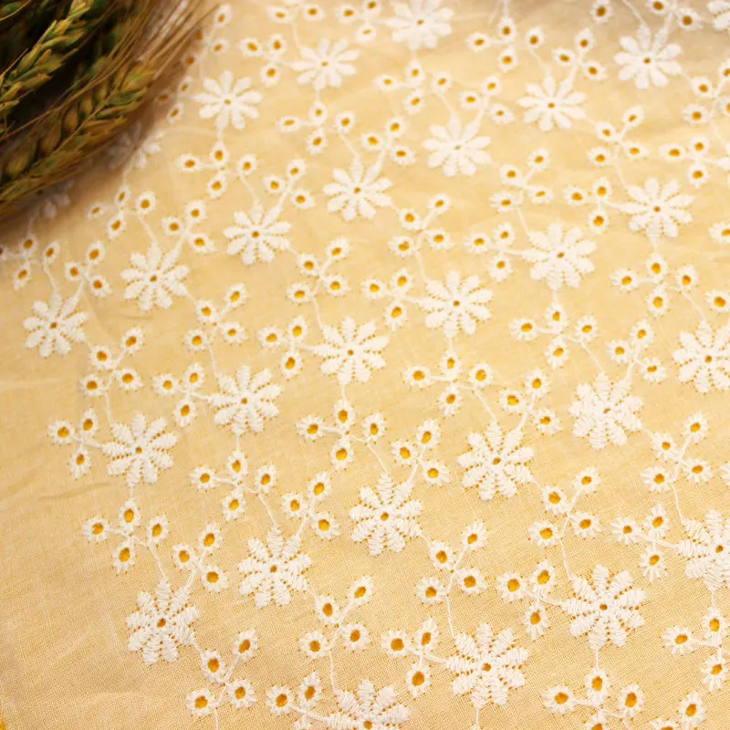 
White Dry Lace Fabic Plain Cotton Eyelet Embroidery French Lace Fabric 