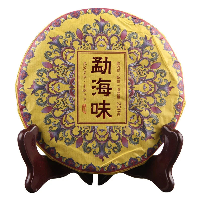 Chinese famous Yunnan ripe puer tea cake Menghai flavor 357 gram Yunnan Qizi bing with rich taste