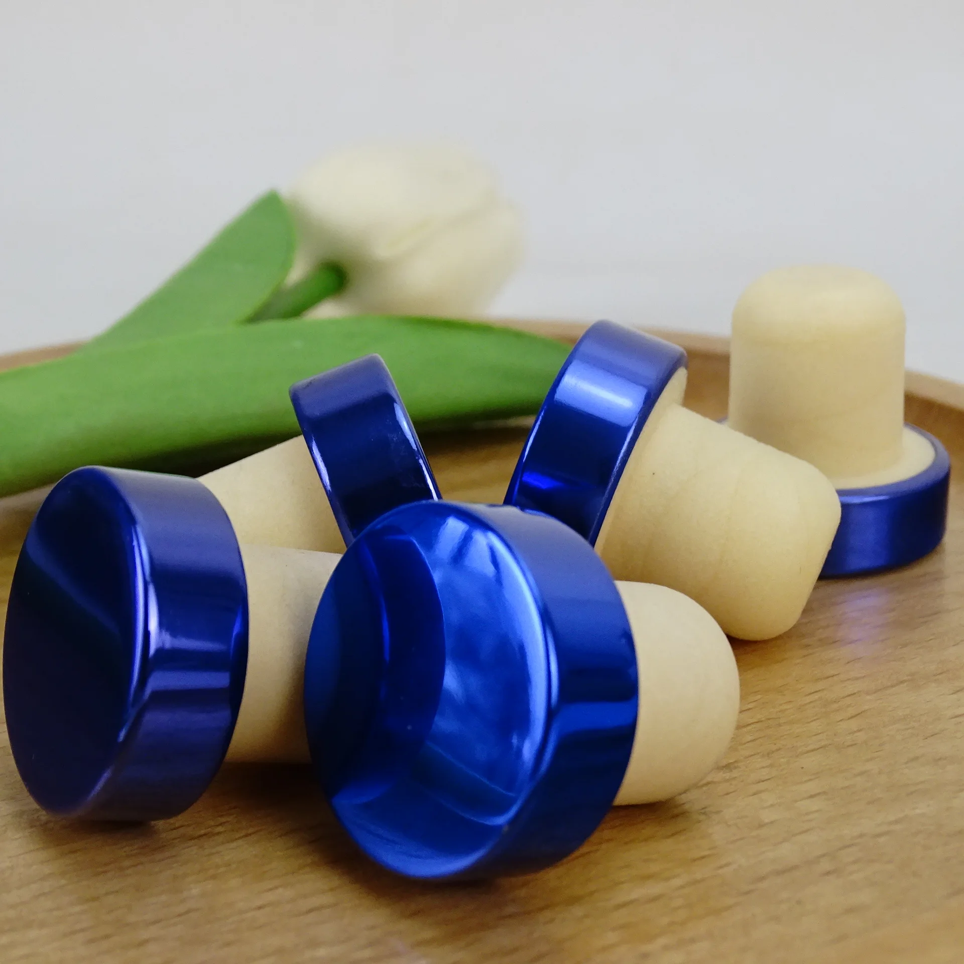 Wholesale Custom Luxury Wooden Aluminum Bar Top T Shape Wine/spirits Synthetic Cork Stopper