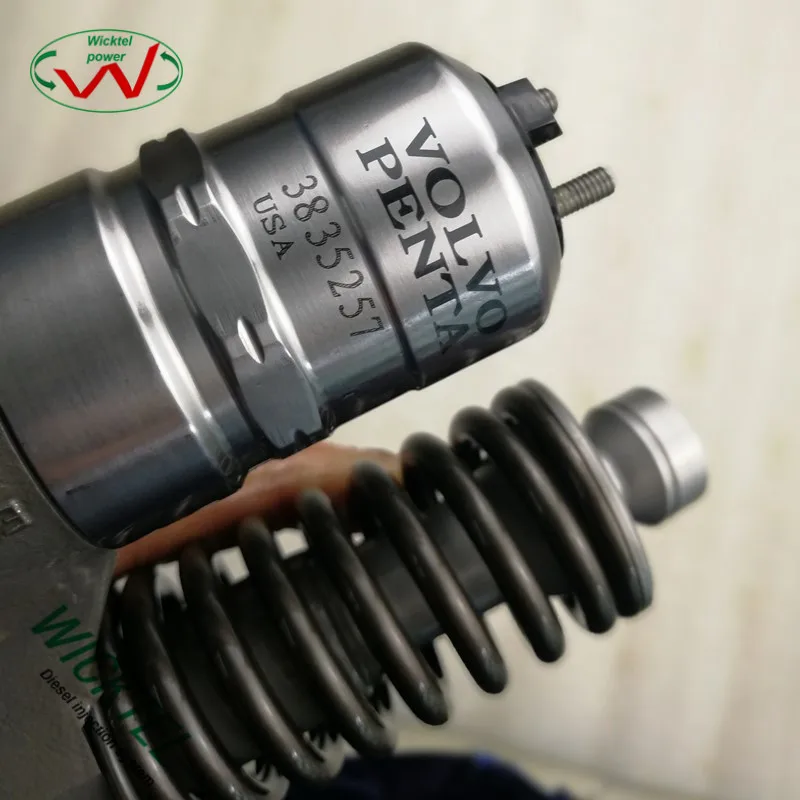 0414702015 High Quality Hot Sale Common Rail Fuel Injection Diesel Fuel Injectors 3825257 0414702015 For VOLVO Truck