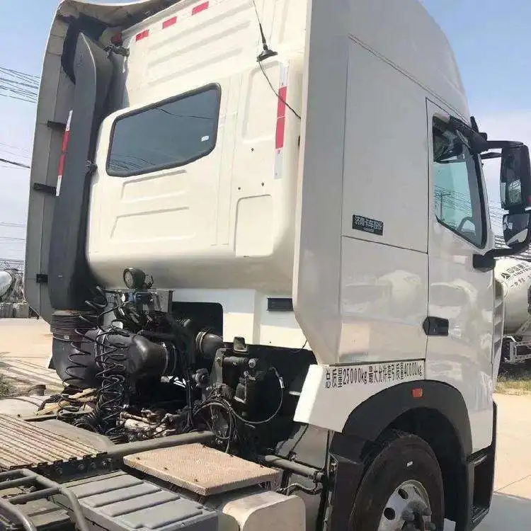 Sinotruk Howo All Wheel Drive 6x6 Trucks Tractor For Sale