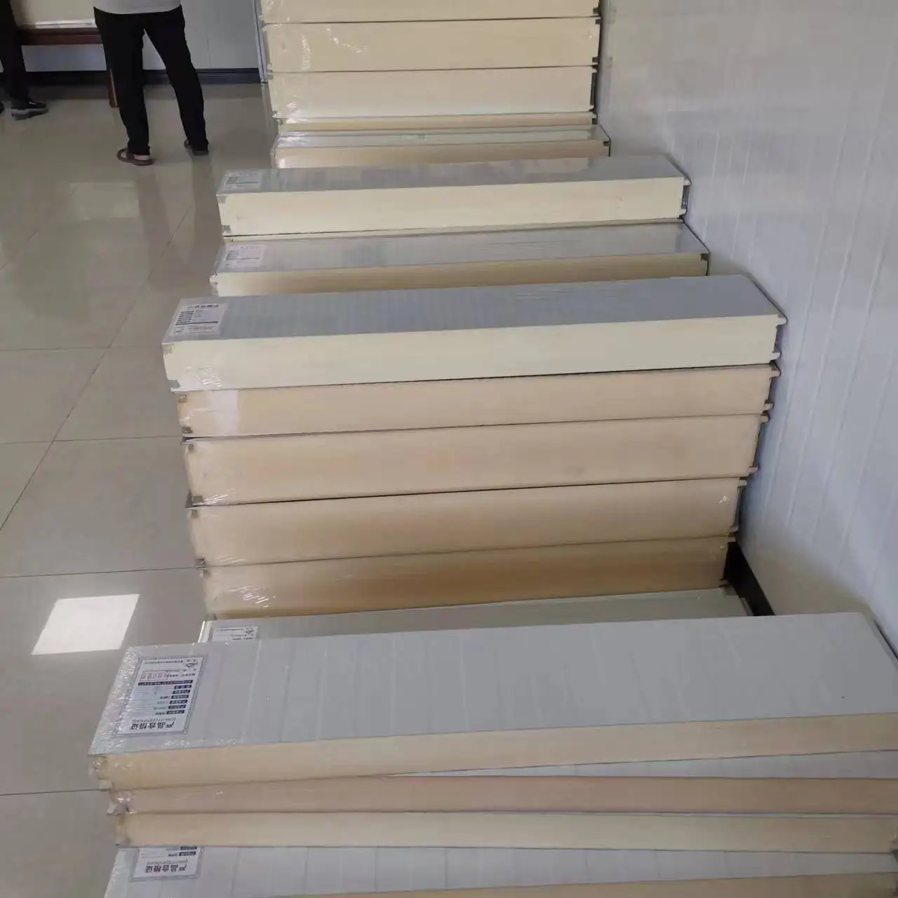 150mm PU sandwich panel polyurethane high quality PPGI Surface for cold room storage