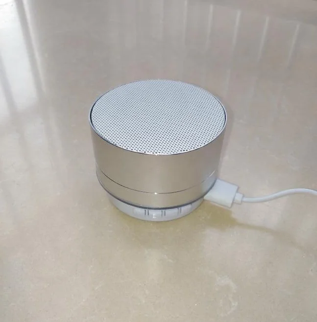 
Circle Shape Special Feature Round Mini Wireless Blue Tooth Speaker 