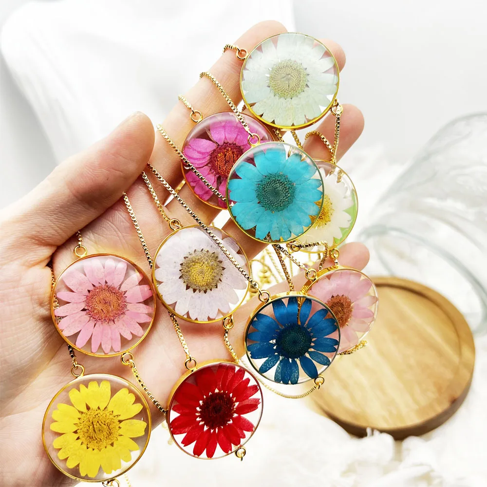 2023 hot selling women jewelry colorful real dried pressed flowers daisy 18k gold stainless steel adjustable bracelet