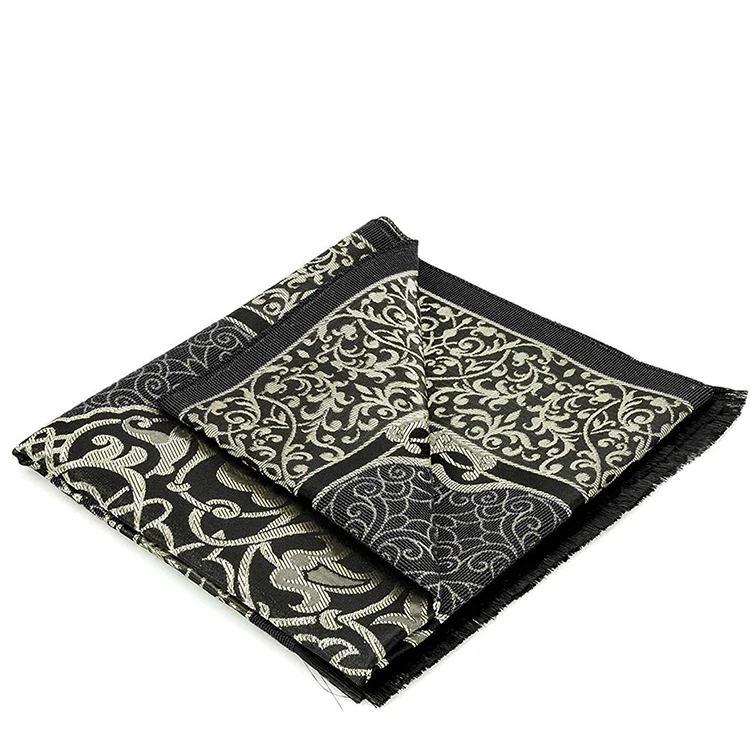 Muslim Prayer Rug  Extra Thick Velvet Praying Islamic Turkish Carpet With Prayer Beads Portable Prayer Mat for Women Men