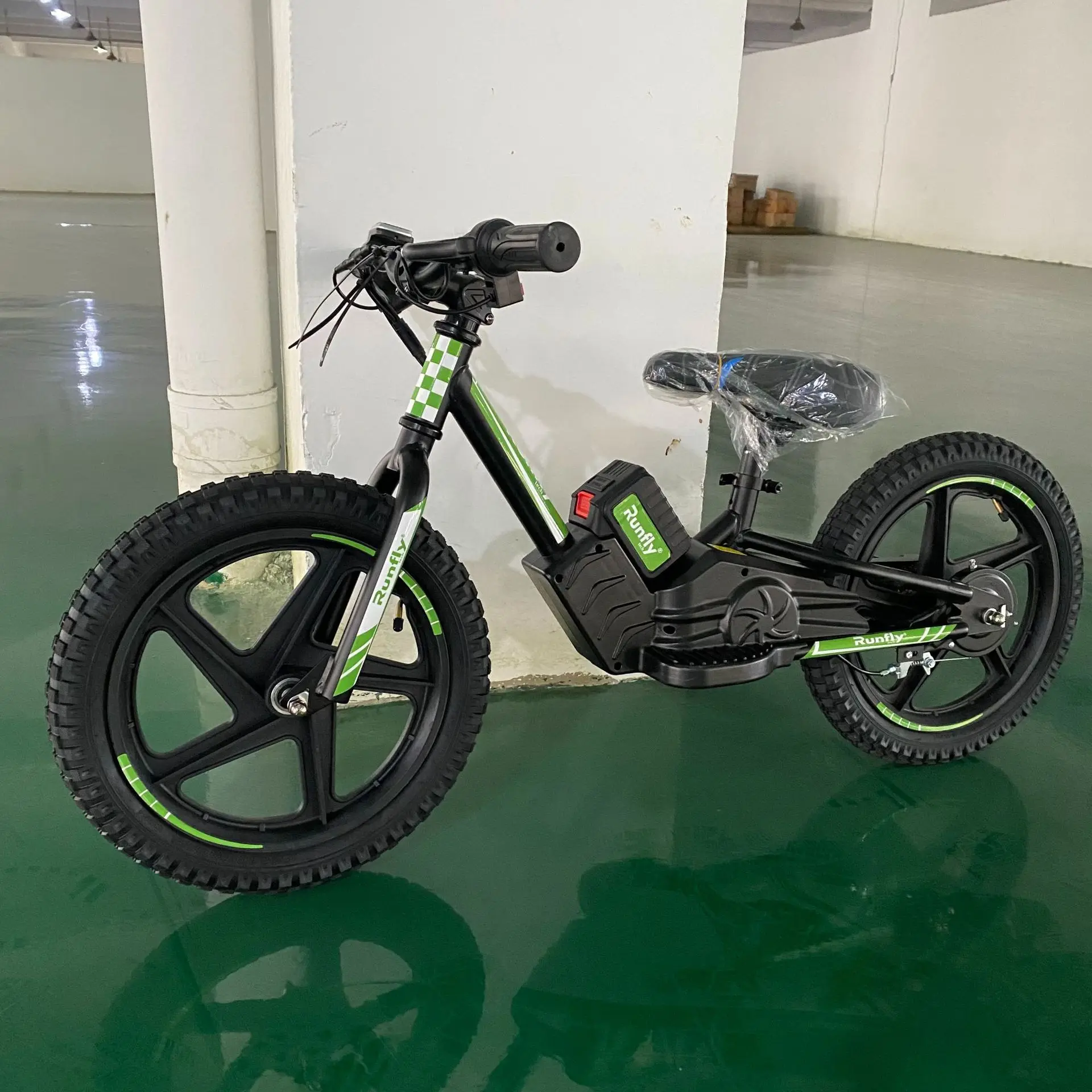 New design New style suitable children 9-15 years old balance car without pedal electric bike