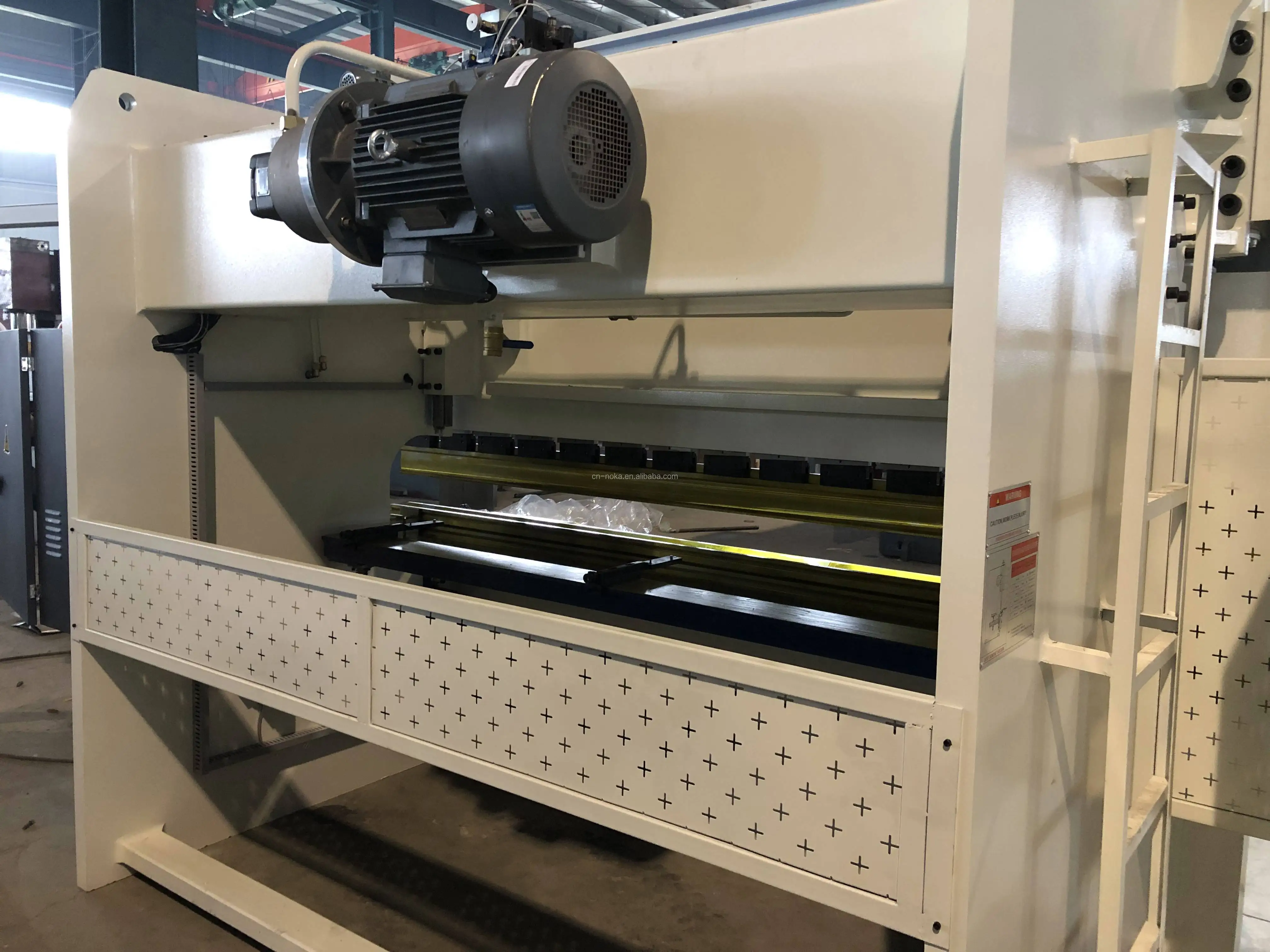 FOB Price 10% Discount WC67K CNC Hydraulic Press Brake, Flange Bending Machine That Customers In The Middle East Prefer