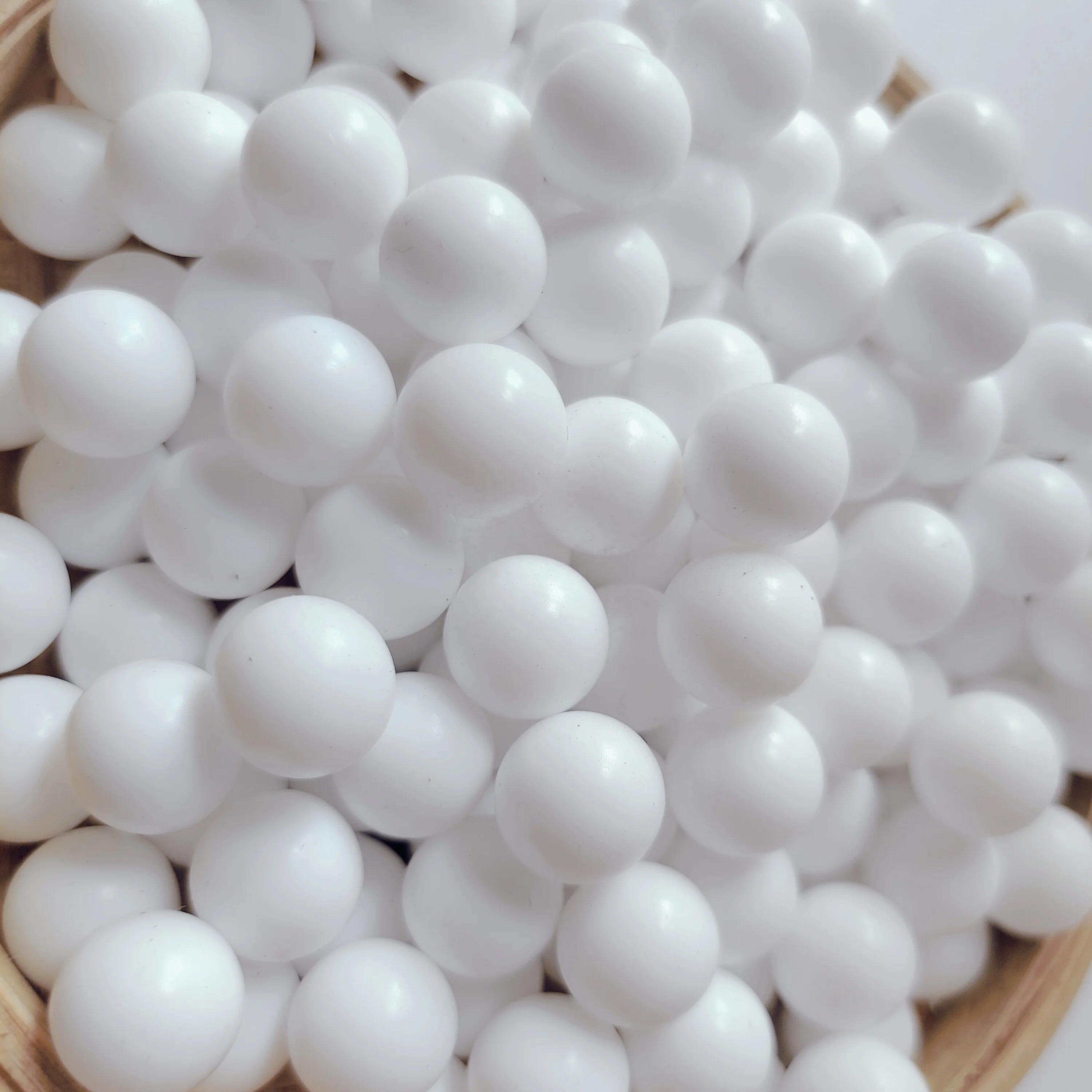 Factory direct sale white hard 12.7mm PTFE plastic bearing ball